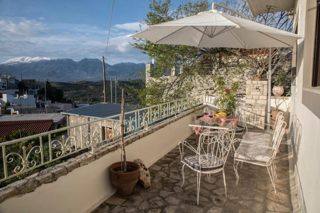 Bella Vista Apartment in Kamilari, South Crete