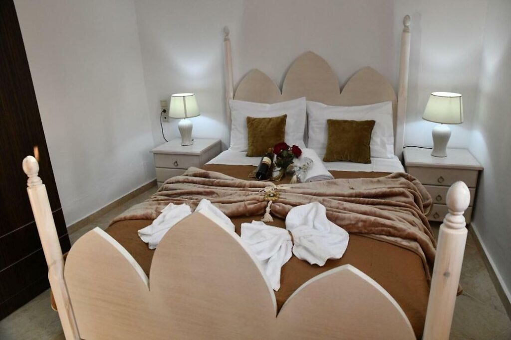 Kleopatra Apartment for rent in Kamilari, South Crete