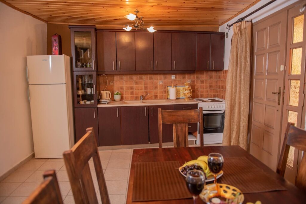 Gortis House for rent in Agii Deka South Crete