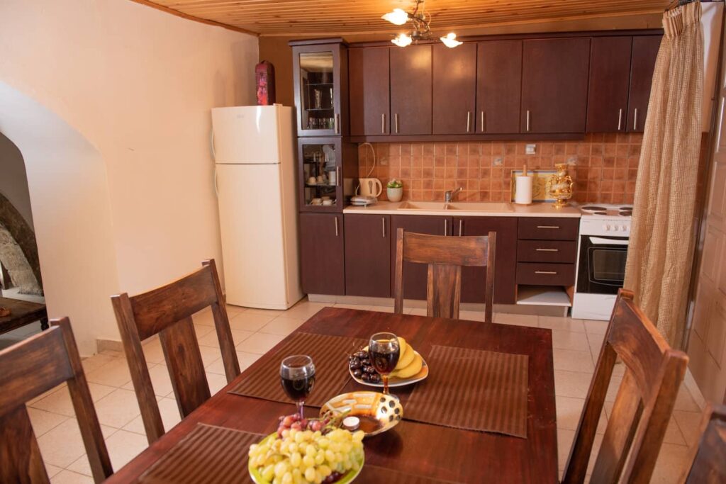 Gortis House for rent in Agii Deka South Crete