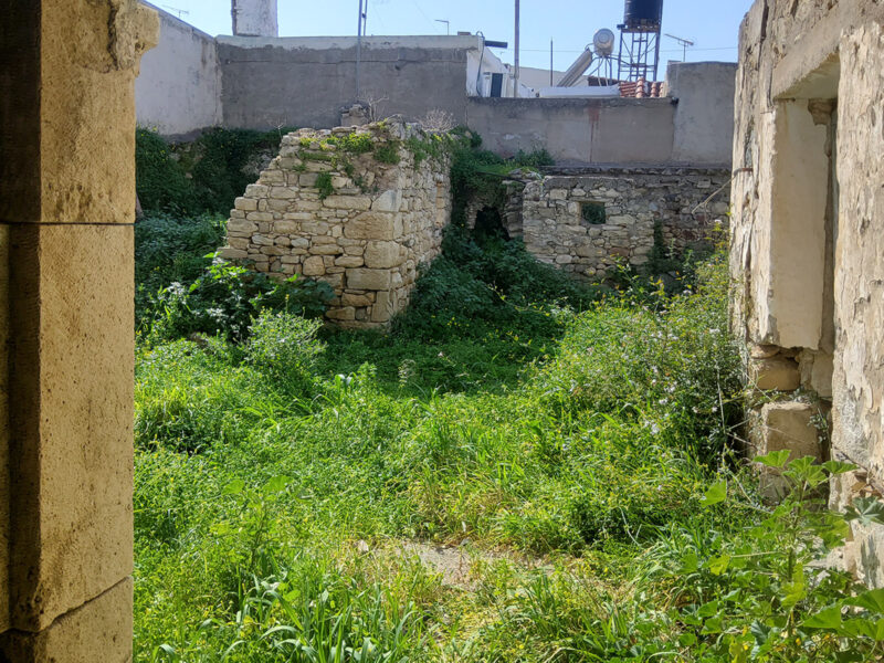 Old Stone House for sale in Sivas, South Crete