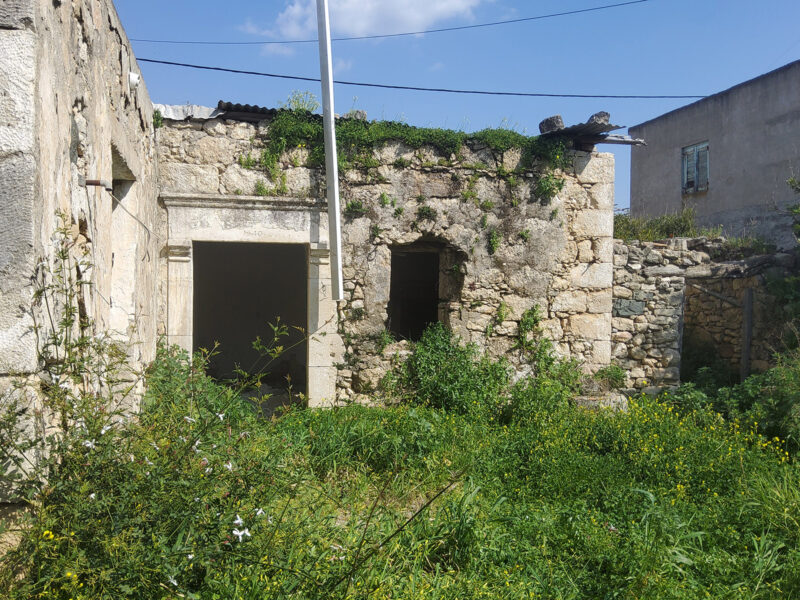 Old Stone House for sale in Sivas, South Crete