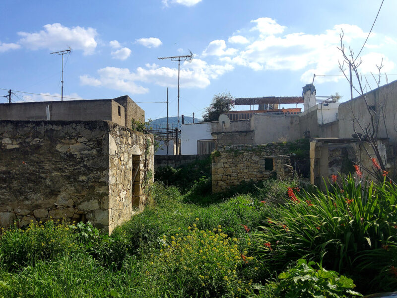 Old Stone House for sale in Sivas, South Crete