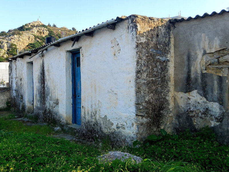 Old Stone House for sale in Pombia, South Crete