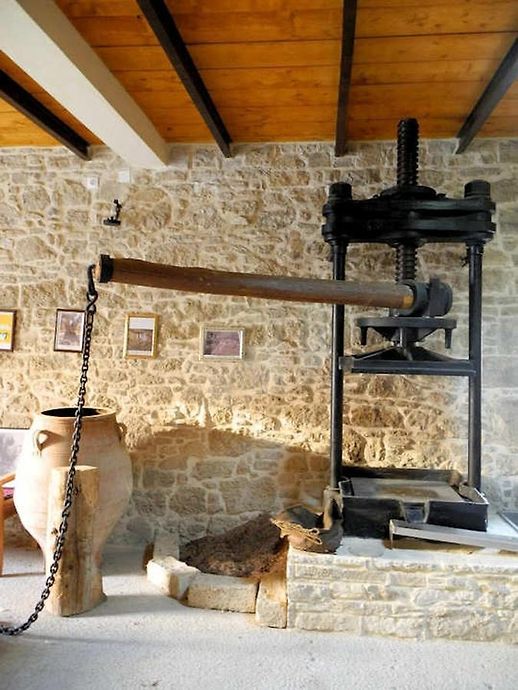 Kleopatra Apartment for rent in Kamilari, South Crete