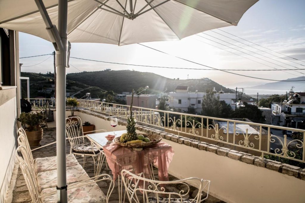 Bella Vista Apartment in Kamilari, South Crete