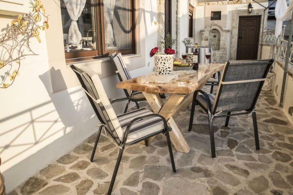 Kleopatra Apartment for rent in Kamilari, South Crete