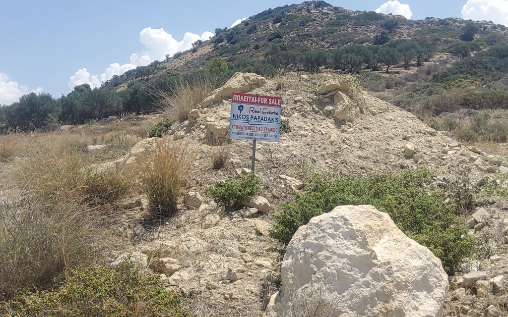 Plot for Sale between Pitsidia and Matala