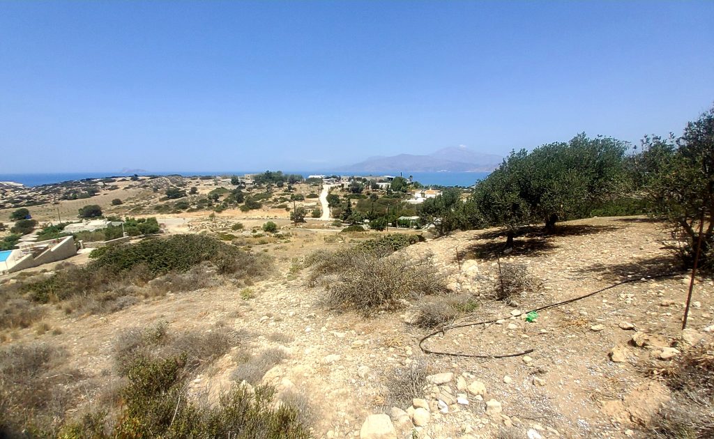 Plot for Sale between Pitsidia and Matala