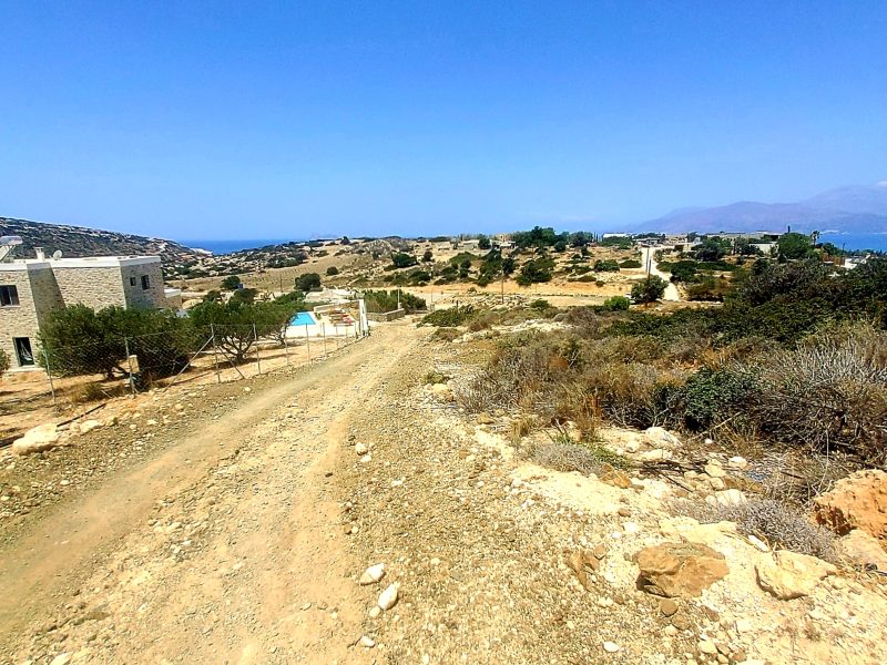 Plot for Sale between Pitsidia and Matala