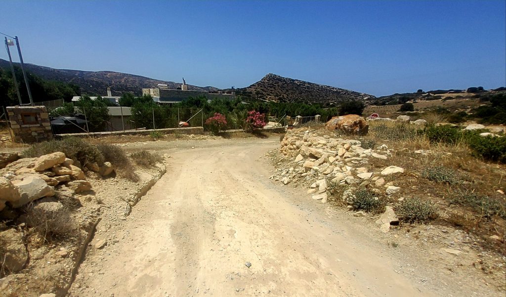 Plot for Sale between Pitsidia and Matala