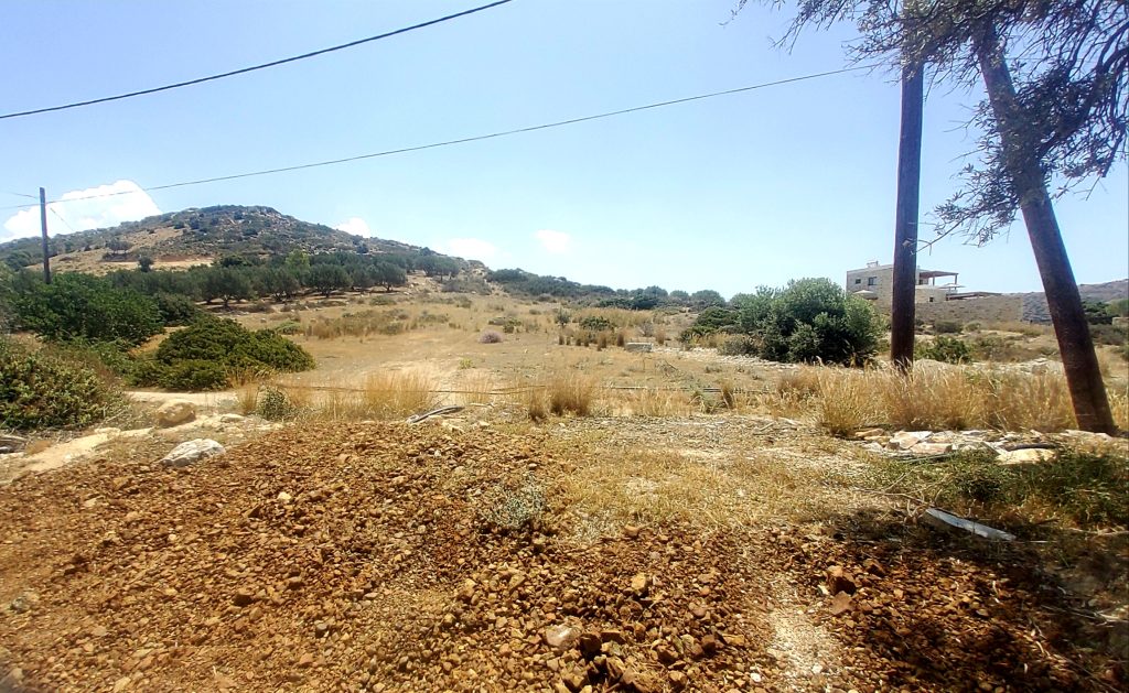 Plot for Sale between Pitsidia and Matala