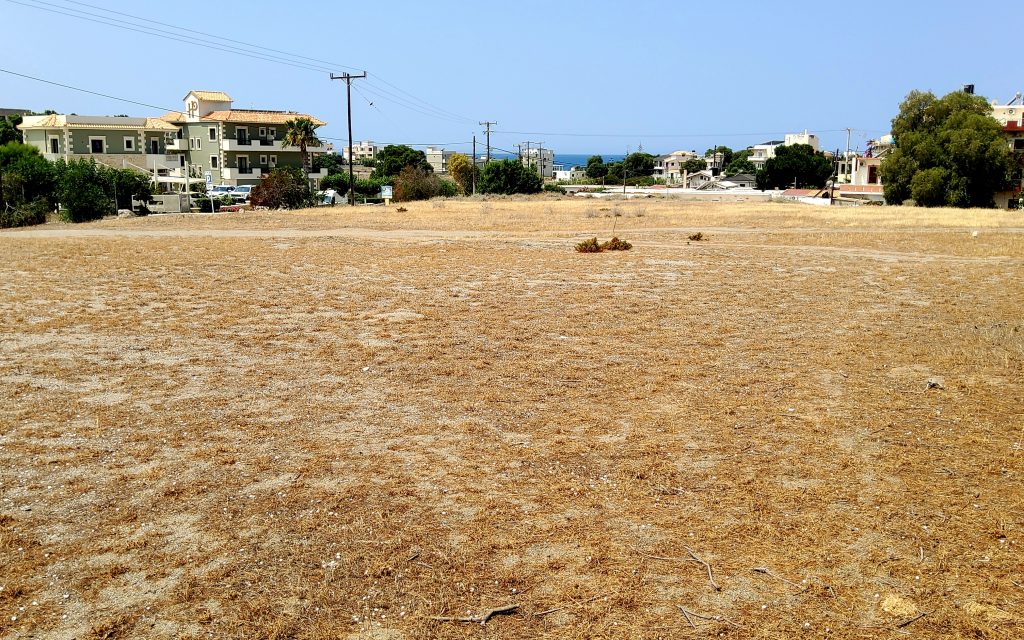 Plot for sale in Kalamaki No2