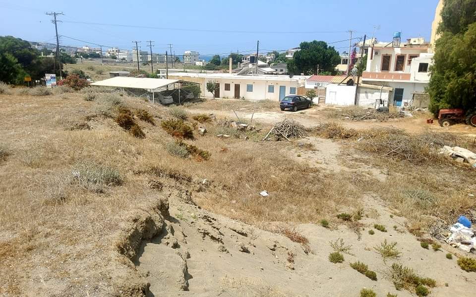 Plot for sale in Kalamaki No3