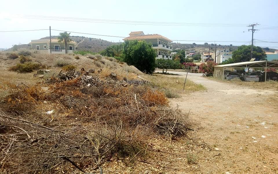Plot for sale in Kalamaki No3