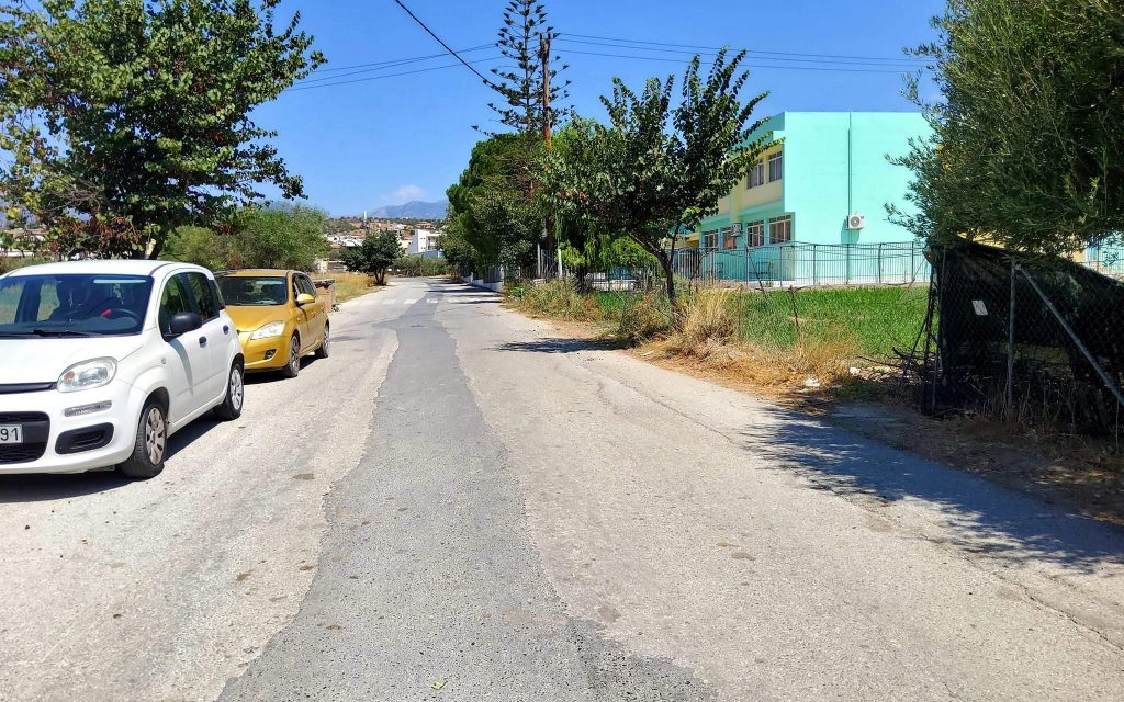 Plot for sale in Mires