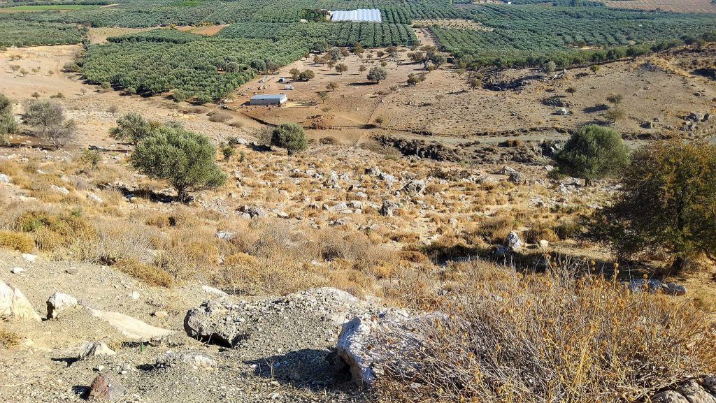 Plot for sale in Pombia South Crete