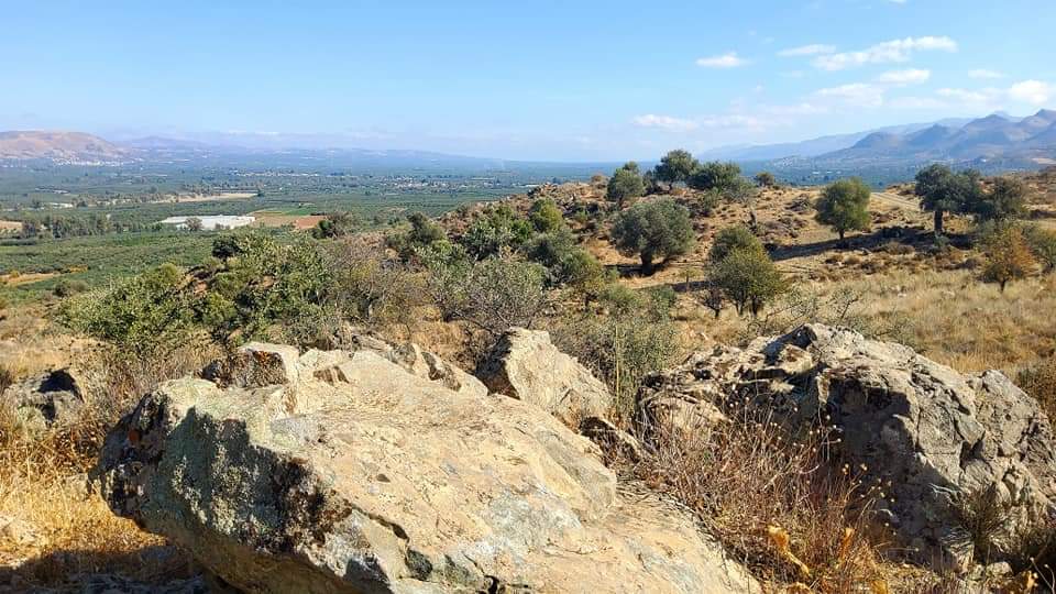 Plot for sale in Pombia South Crete