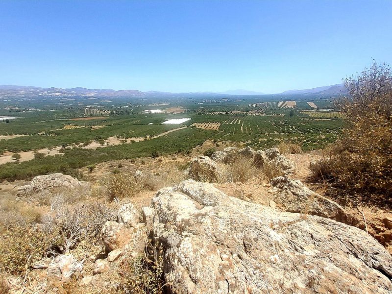 Plot for sale in Pombia South Crete