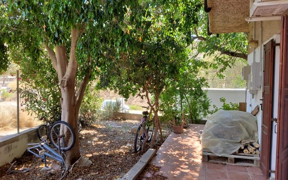 Building for sale inside Pitsidia South Crete