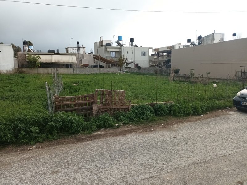 Plot for sale in Kaparianna Mires South Crete