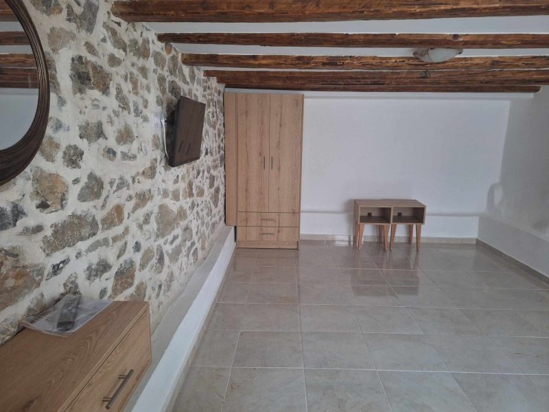 Renovated House for Wintertime-Rent in Kouses