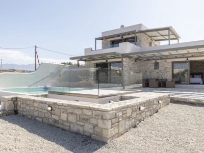 Luxurious villa for sale in Pitsidia South Crete