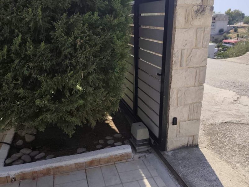 Maisonette for rent in Mires