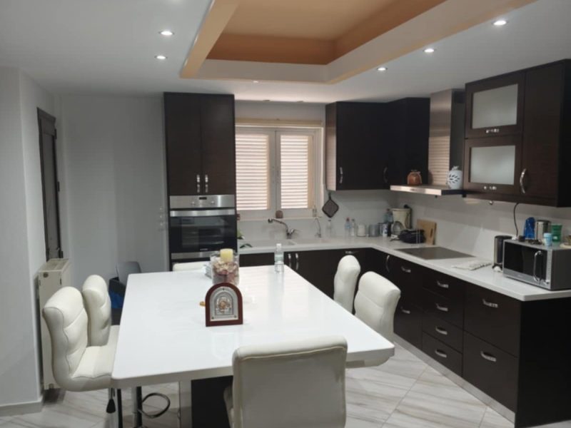 Maisonette for rent in Mires