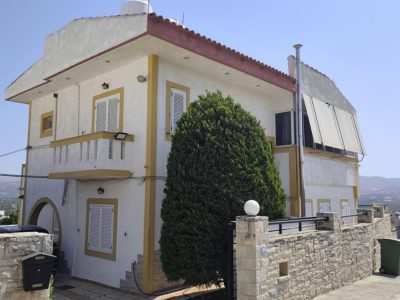 Maisonette for rent in Mires