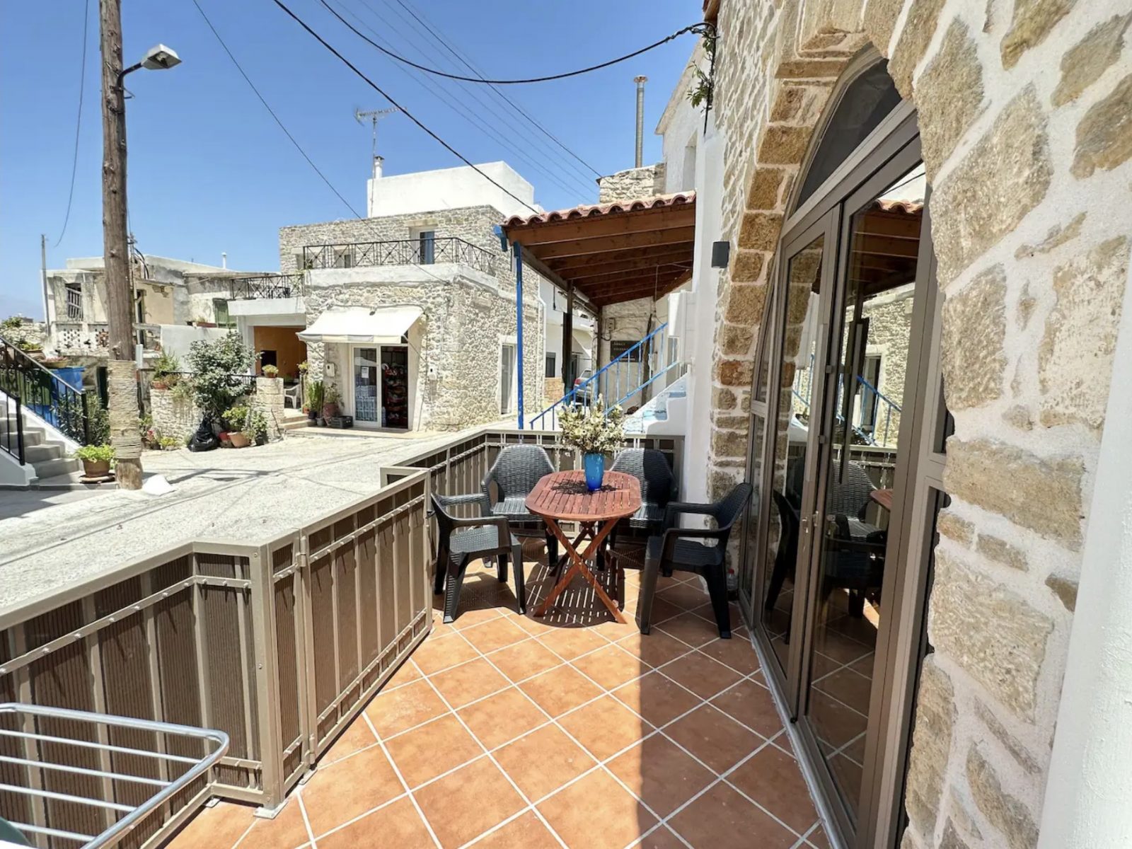 Camara House in Pitsidia