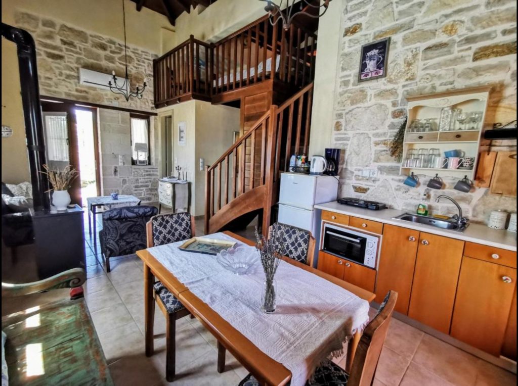 Aelia Apartment in Kamilari