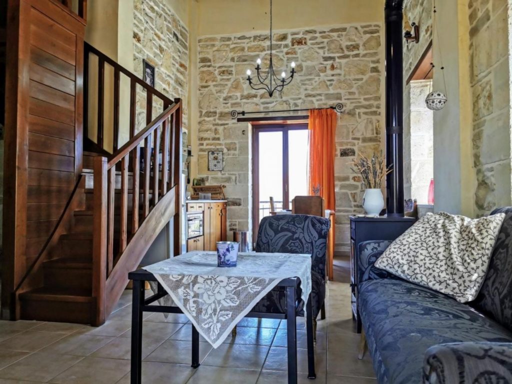 Aelia Apartment in Kamilari