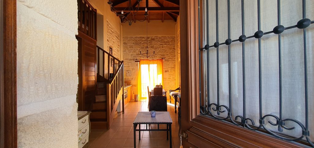 Aelia Apartment in Kamilari