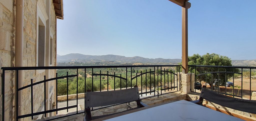 Aelia Apartment in Kamilari