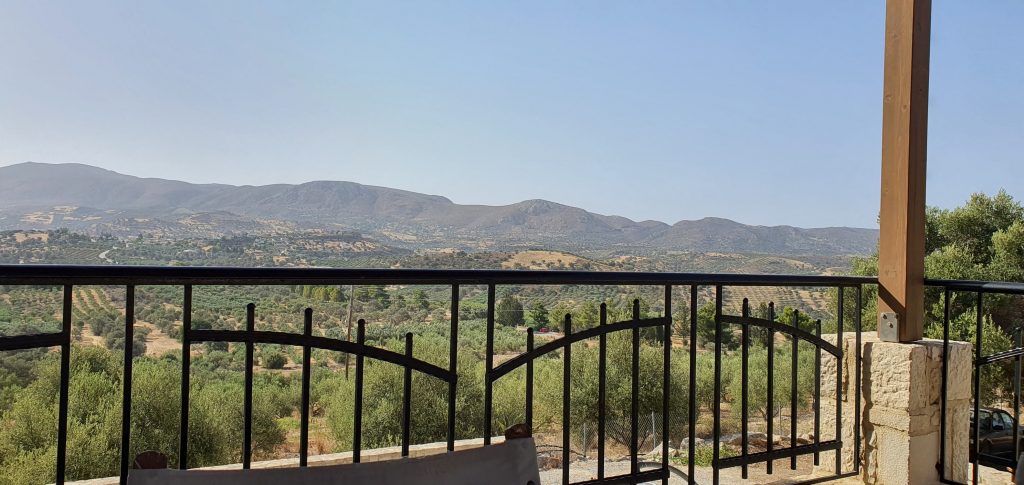 Aelia Apartment in Kamilari