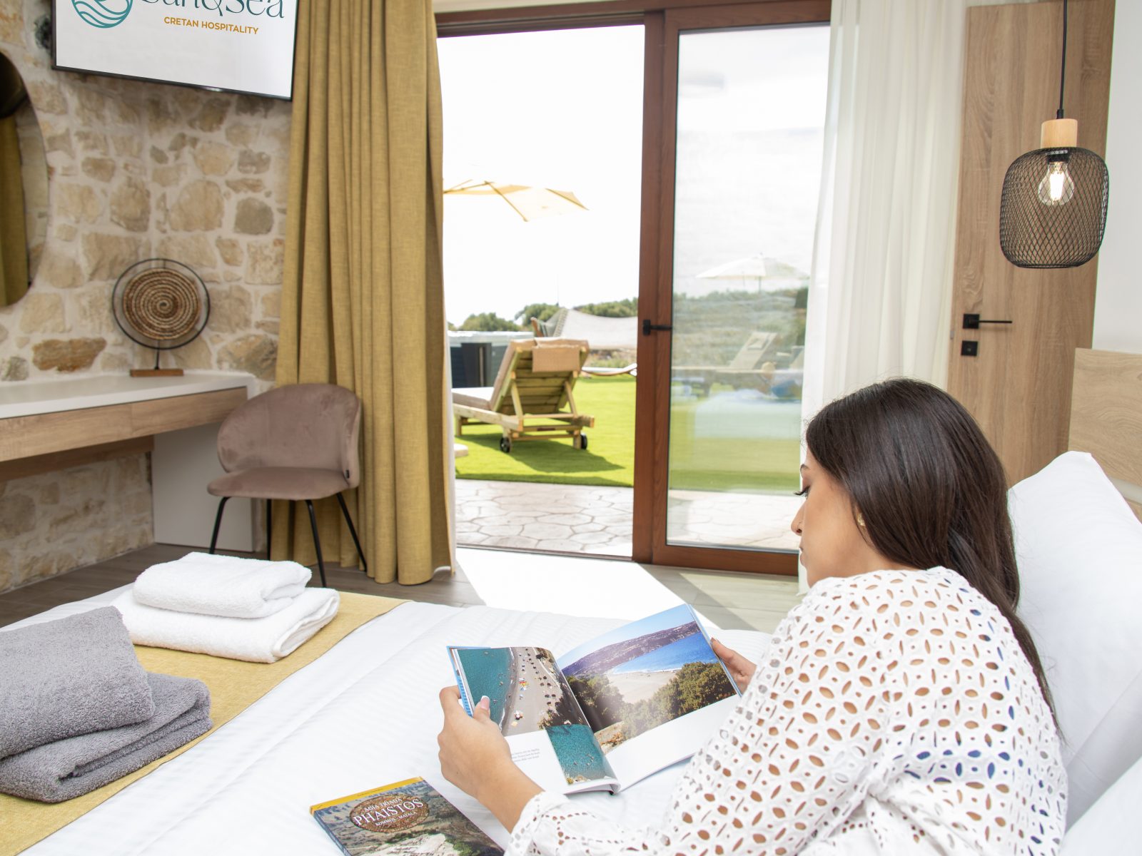 Sun and Sea Apartment Pitsida