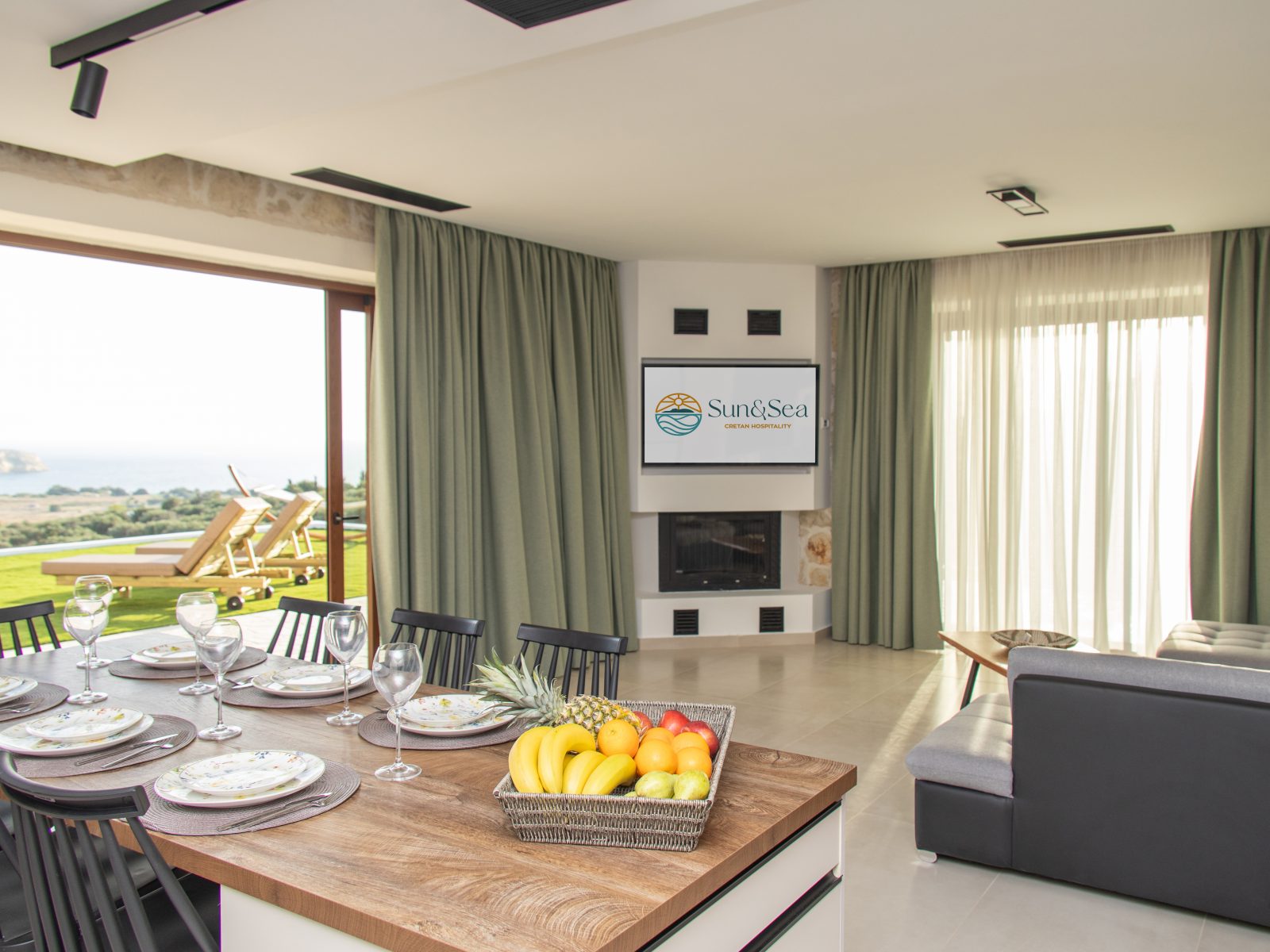 Sun and Sea Apartment Pitsida